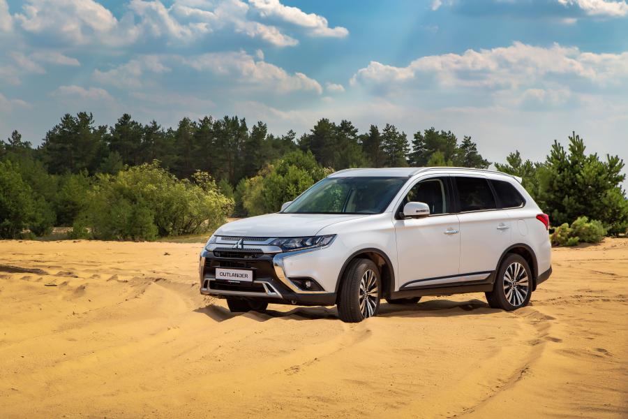  Mitsubishi Outlander 2018 года  (CIS) (фото 29 из 41)